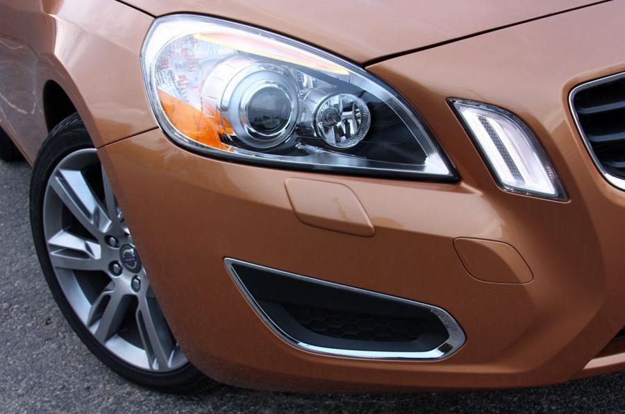  Volvo S60 2010 года  (фото 141 из 226)